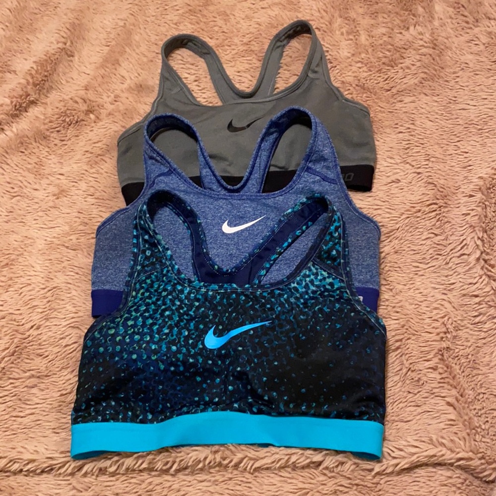 3 Nike sport bras